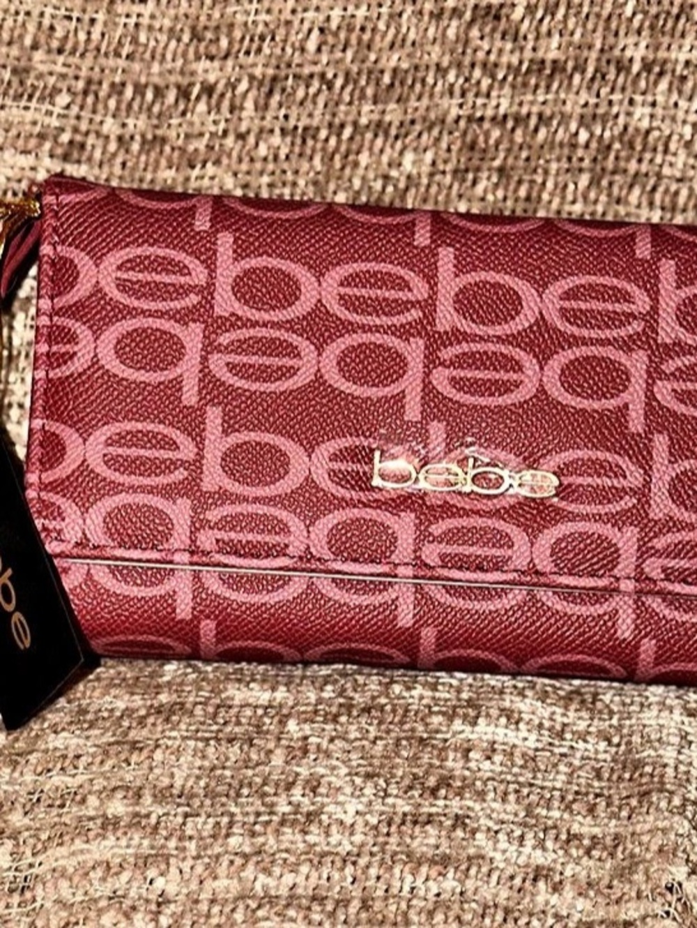 bebe Ariyah Logo Print Trifold Wallet Wristlet Wallet in Pink